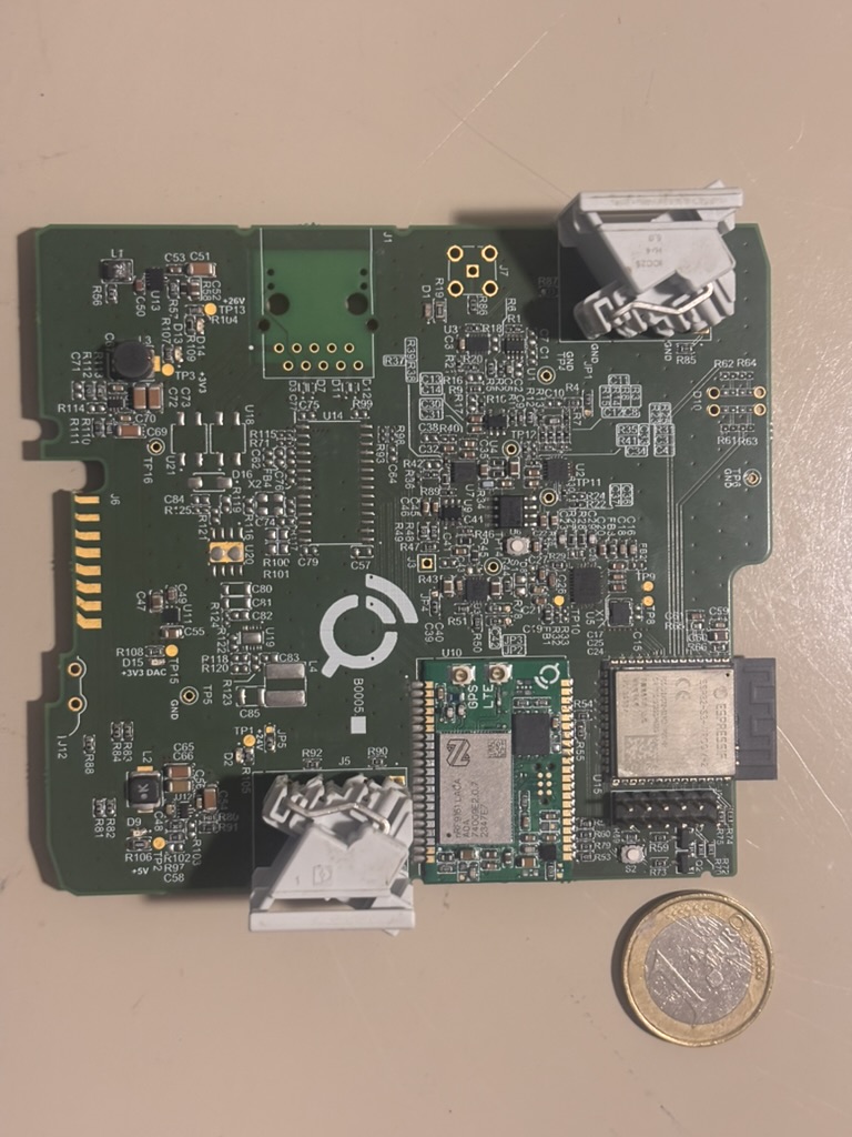 带有集成 DECT NR+ 模块的振动盘